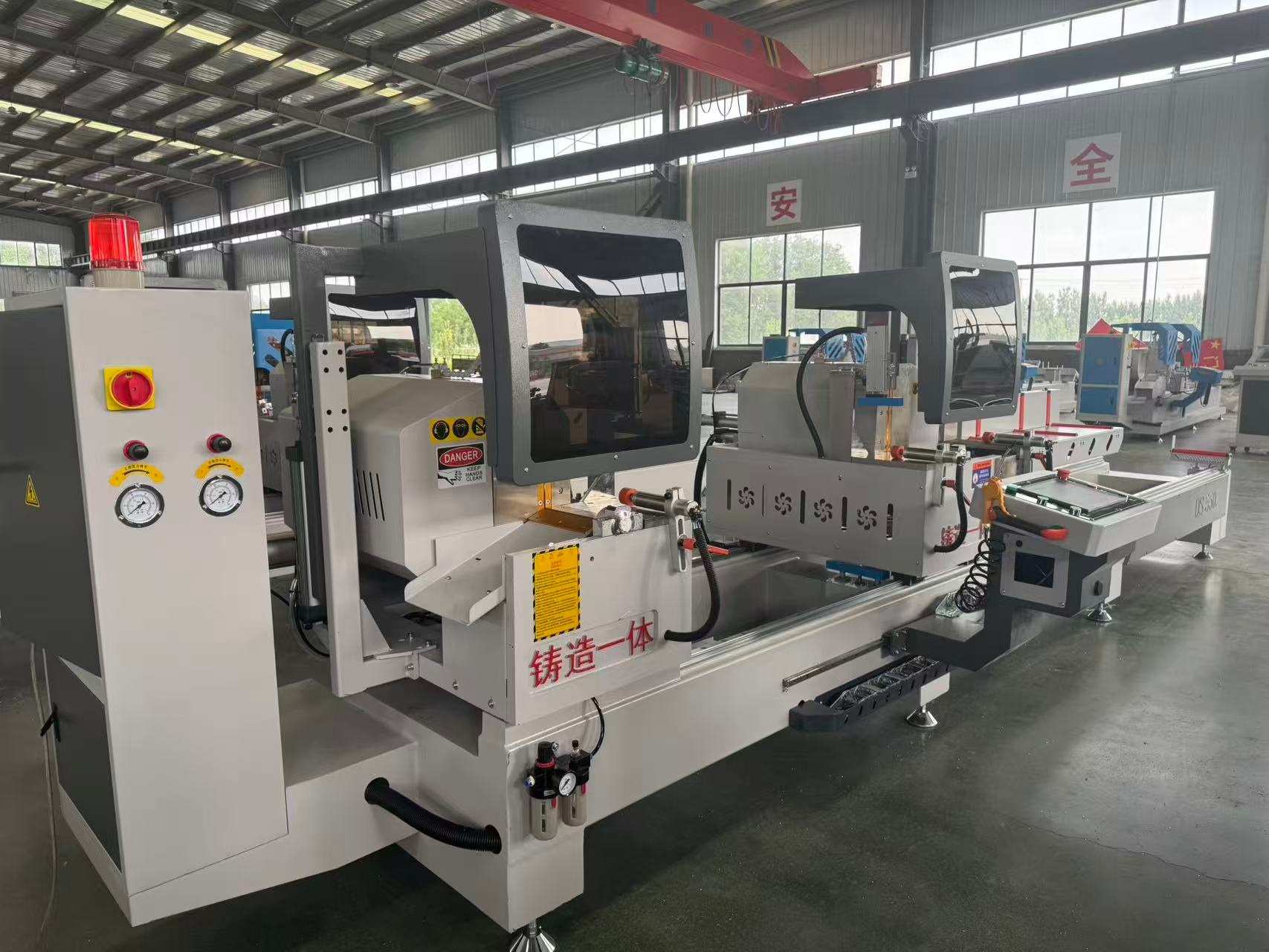 550 CNC Precision Cut Pila, фіксована довжина, 45°/90°